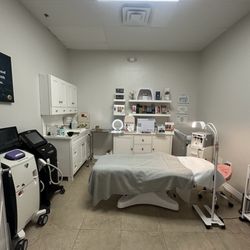 Well Labs Plus Medspa - My favorite place, facial time