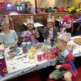 Chuck E. Cheese - Birthday Fun! - Pizza Near Me - Fairfield, California