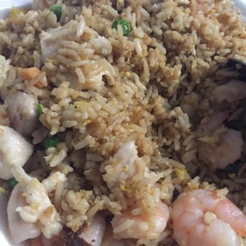 Federick - Mixed fried rice with chicken and shrimps - Chinese Near Me - Scarborough, Ontario