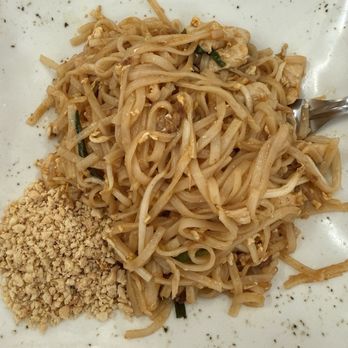 Khanittha im Werksviertel - Pad Thai - Thai Near Me - Munich, BY