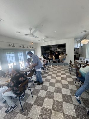 Beau’s Tiny Diner by null