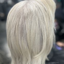 Saras Beauty Studio