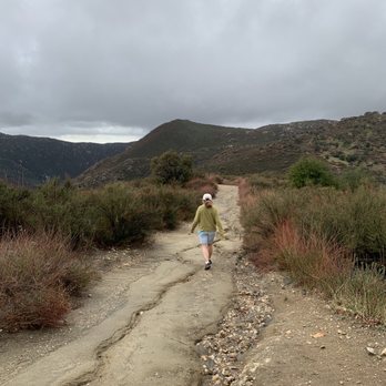 Three Sisters Falls - Trail at beginning - Hiking Near Me - Julian, California Three Sisters Falls - Trail at beginning - Hiking Near Me - Julian, California