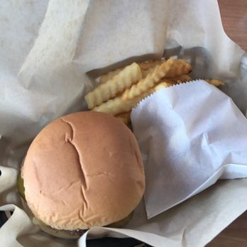Beef 'n Bun - Burgers Near Me - El Cajon, California