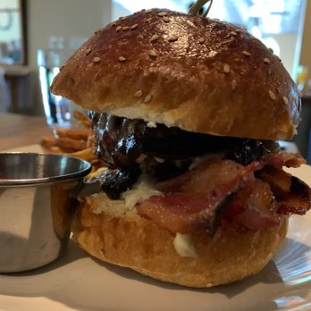 Oak + Almond - Grass Fed Hamburger - New American Near Me - Norwalk, Connecticut Oak + Almond - Grass Fed Hamburger - New American Near Me - Norwalk, Connecticut