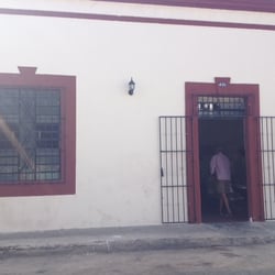 Doña Tila - Fachada, no hay letrero, no necesitan.