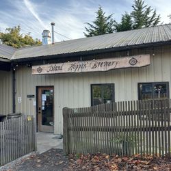 Island Hoppin Brewery - Outside - IG @bougiefoodieboi