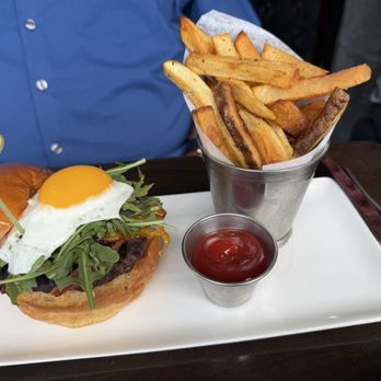 A PCH - The A Burger - Breakfast & Brunch Near Me - Long Beach, California