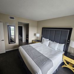 Vacation Village at Parkway - King