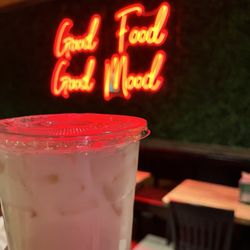 TNT’s Tacos N' Tortas - Horchata and seating