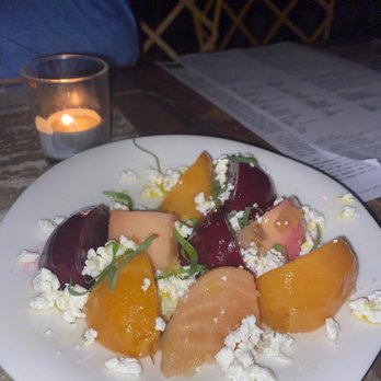 Bacari W 3rd - Beet salad - Breakfast & Brunch Near Me - Los Angeles, California