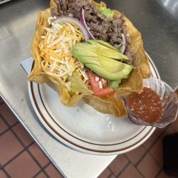Lindo’s Diner - Taco salad