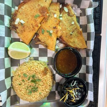 Guido's Burritos Mexican Restaurant & Tequila Cantina - Tacos de birria - Mexican Near Me - Ocean City, Maryland