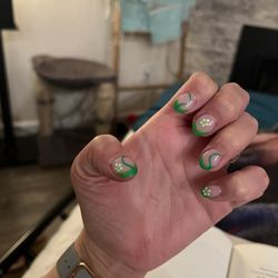 OM Nails Studio - Nail design