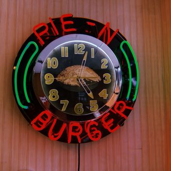 Pie 'n Burger - Burgers Near Me - Pasadena, California