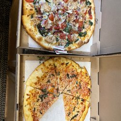 Pizza Mondo - 15" Big cheese and 15" Barnyard