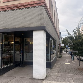Compass Coffee Downtown - Coffee & Tea Near Me - Vancouver, Washington