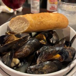 Steam Bowl-Mussels
