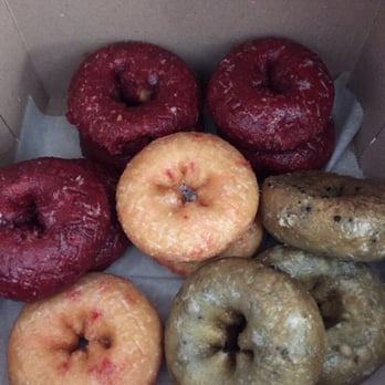 Miss Donuts - The best red velvet, blueberry and strawberry cake donuts ever!! - Donuts Near Me - Corona, California