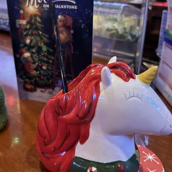 Gilligan's - Drinks! - Dive Bars Near Me - Providence, Rhode Island