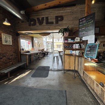 Crema Coffee House - Additional seating area - Coffee & Tea Near Me - Denver, Colorado