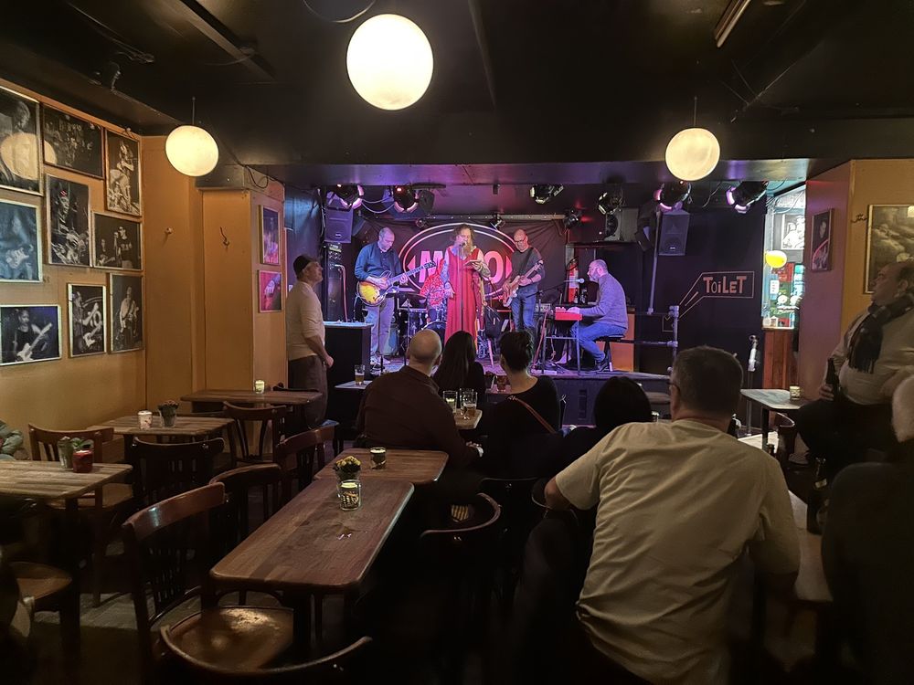 Mojo Blues Bar