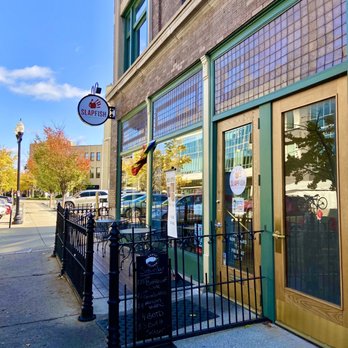 Slapfish - Exterior of Slapfish - Seafood Near Me - Indianapolis, Indiana