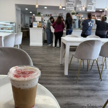 Sugarbloom Cakery And Coffee - Coffee & Tea Near Me - Redlands, California