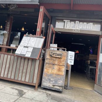 SD TapRoom - The entrance - Pizza Near Me - San Diego, California SD TapRoom - The entrance - Pizza Near Me - San Diego, California
