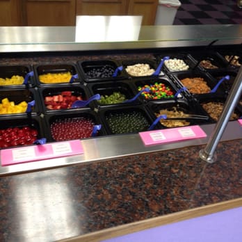Avalanche Delite - Fresh fruit available - Ice Cream & Frozen Yogurt Near Me - Enumclaw, Washington
