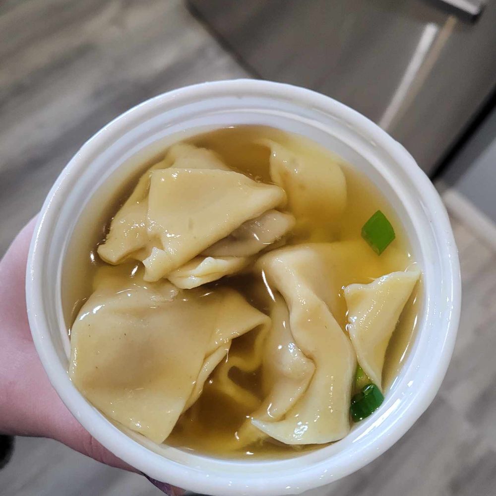 Chang Jiang - wonton lunch soup - Chinese Near Me - Syracuse, New York Chang Jiang - wonton lunch soup - Chinese Near Me - Syracuse, New York