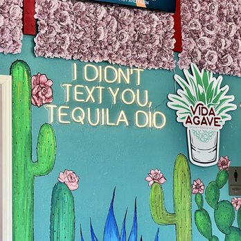 Vida Agave - Decor - Tacos Near Me - Galveston, Texas