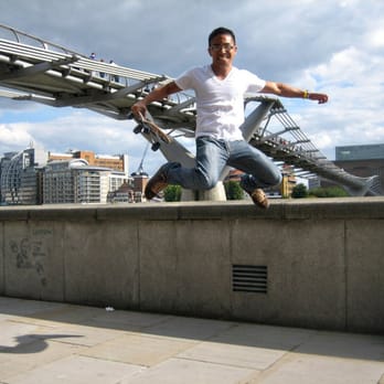 Millennium Bridge - bringing california to london - Landmarks & Historical Buildings Near Me - London, XGL