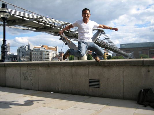 Millennium Bridge by null