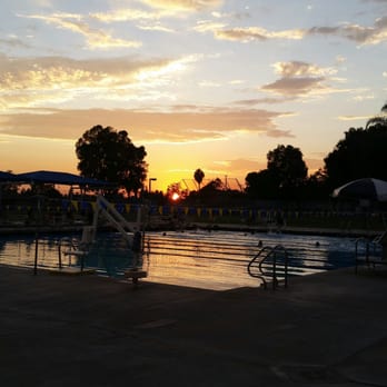 Bellflower Aquatic Center - Outdoor swimming on a beautiful afternoon z - Swimming Pools Near Me - Bellflower, California Bellflower Aquatic Center - Outdoor swimming on a beautiful afternoon z - Swimming Pools Near Me - Bellflower, California