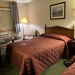 Iron Road Inn - Bed