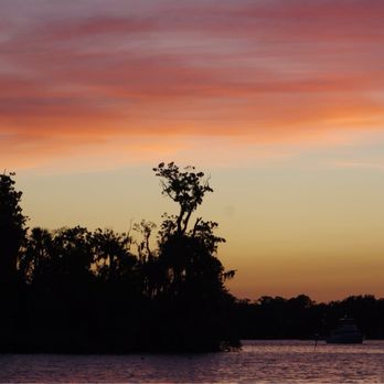 Tommy B Boating - Boat Tours Near Me - Crystal River, Florida Tommy B Boating - Boat Tours Near Me - Crystal River, Florida