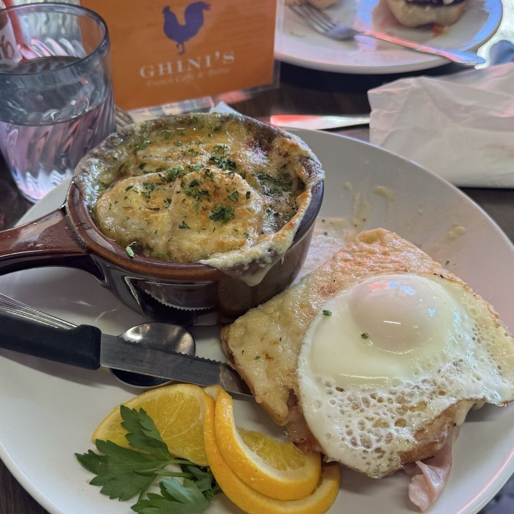 Croque Madame with French Onion Soup Croque Madame with French Onion Soup