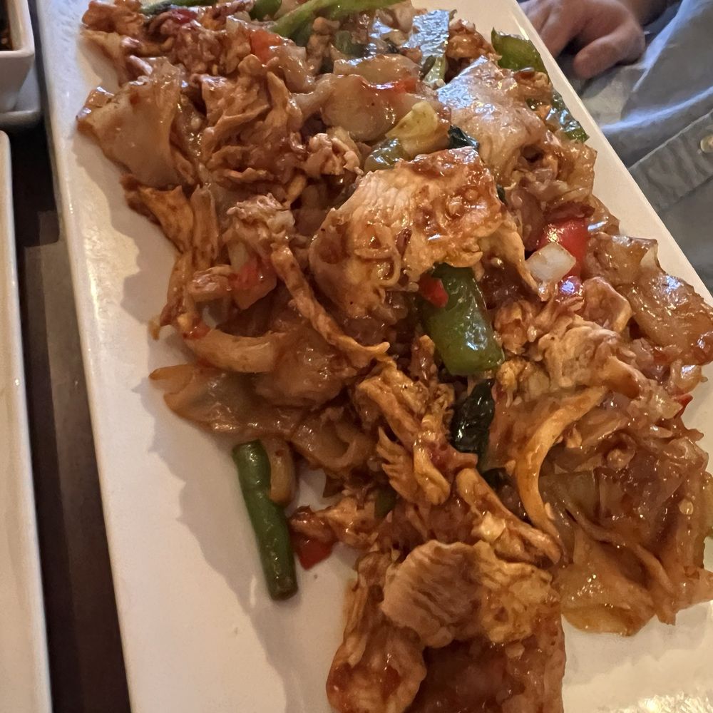Pa De Thai Restaurant - Pad Kee Maow - Thai Near Me - Edgewater, New Jersey Pa De Thai Restaurant - Pad Kee Maow - Thai Near Me - Edgewater, New Jersey
