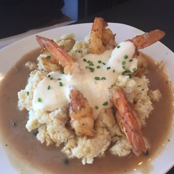 Mom's Kitchen & Bar - Shrimp and grits - Bars Near Me - Astoria, New York Mom's Kitchen & Bar - Shrimp and grits - Bars Near Me - Astoria, New York
