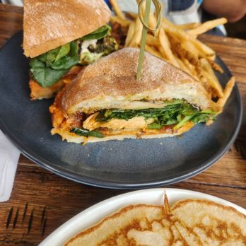 Bar Solita - Honey Badger witg grilled chicken - Wine Bars Near Me - Richmond, Virginia Bar Solita - Honey Badger witg grilled chicken - Wine Bars Near Me - Richmond, Virginia