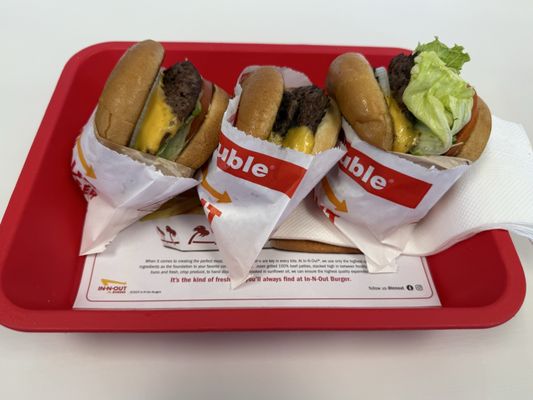 In-N-Out Burger by null