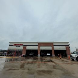 Exterior outside entrance of Discount Tire - Livingston, Texas Exterior outside entrance of Discount Tire - Livingston, Texas