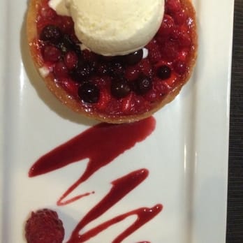 Per Tutti Cafe Bar & Grill - Sunmer berry tart - Italian Near Me - Manchester, XGM Per Tutti Cafe Bar & Grill - Sunmer berry tart - Italian Near Me - Manchester, XGM