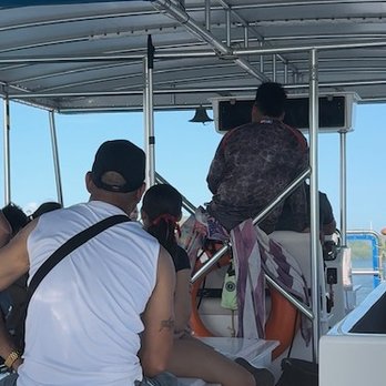 Fondo de Cristal III - The tour guide gave us his back the ENTIRE tour. - Boat Tours Near Me - Lajas, Puerto Rico