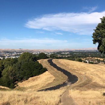 Preserve Trail - Hiking Near Me - Pleasanton, California