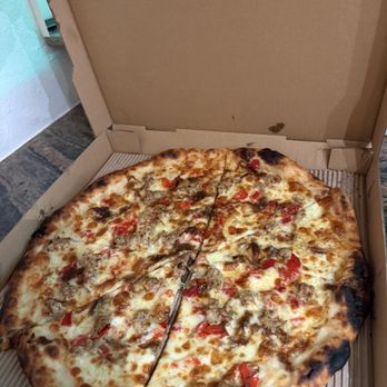 Stevie's Famous - sausage and pepper - Pizza Near Me - Seattle, Washington Stevie's Famous - sausage and pepper - Pizza Near Me - Seattle, Washington