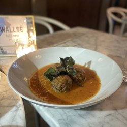 Wallse Next Door - Meatball