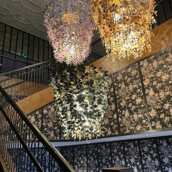Monarch - Chandelier chic - Italian Near Me - Dallas, Texas