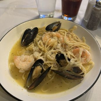 Napoli's Italian Restaurant - Seafood- Frutti Di Mare $21.45 Linguine pasta, clams, mussels, scallops, shrimp, garlic and white wine sauce. - Italian Near Me - Cheyenne, Wyoming Napoli's Italian Restaurant - Seafood- Frutti Di Mare $21.45 Linguine pasta, clams, mussels, scallops, shrimp, garlic and white wine sauce. - Italian Near Me - Cheyenne, Wyoming